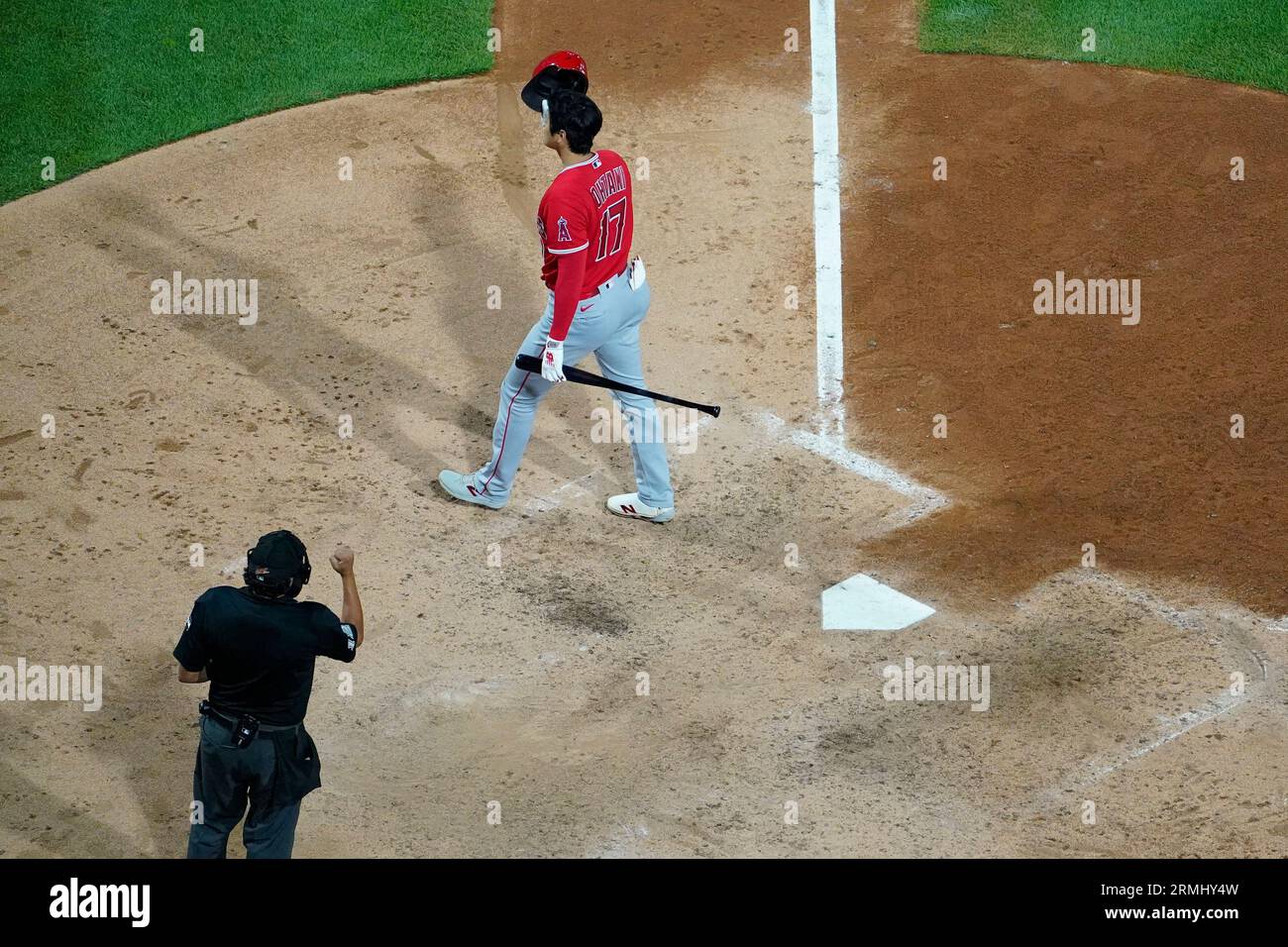 Los Angeles Angels' Shohei Ohtani prepares before a baseball game, Monday,  Aug. 28, 2023, in Philadelphia. (AP Photo/Matt Slocum Stock Photo - Alamy