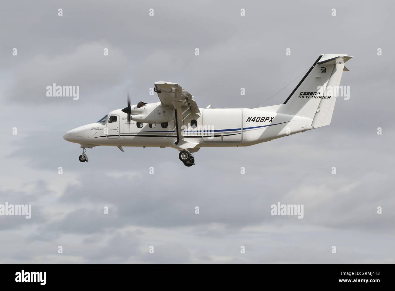 空 Beginners guide to starting the Cessna 408 Sky Courier from