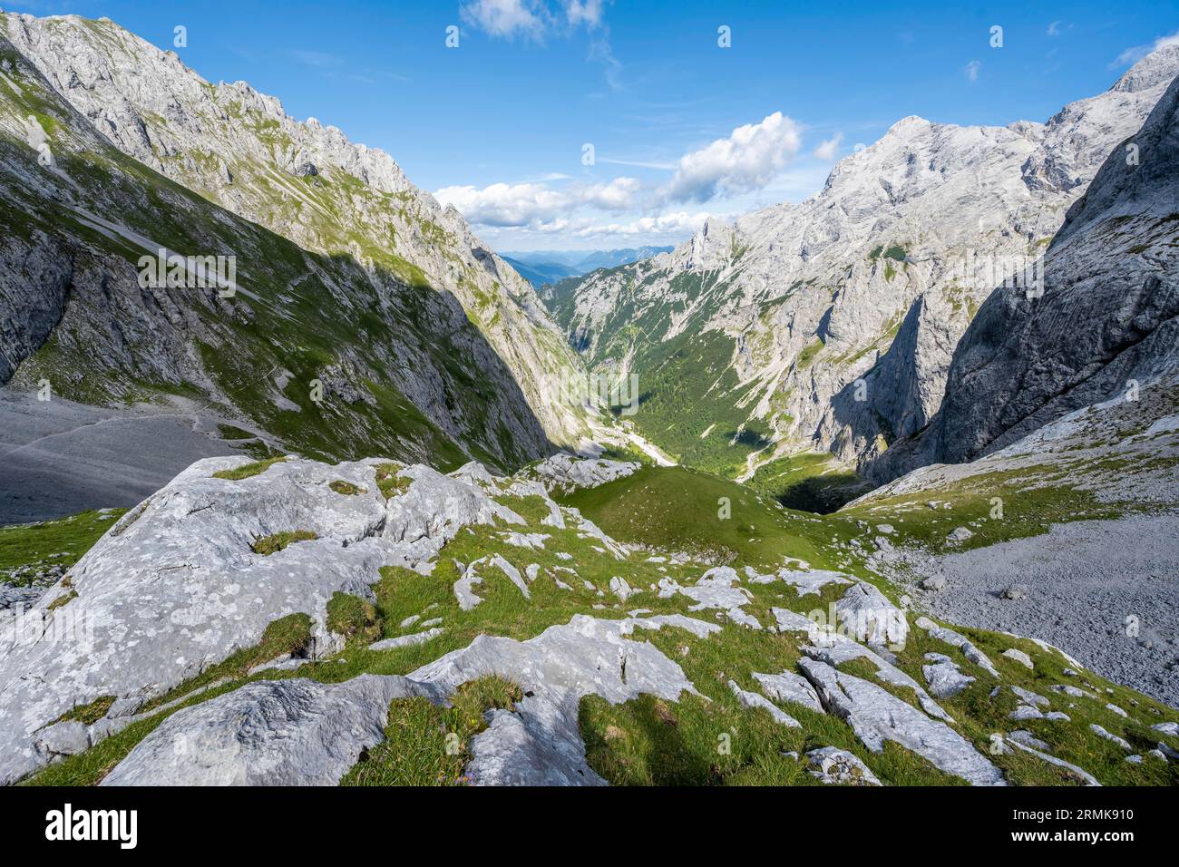 View from the Riffelscharte into the Hoellental, Wetterstein Mountains, Garmisch-Partenkirchen, Werdenfelser Land, Upper Bavaria, Bavaria, Germany Stock Photo