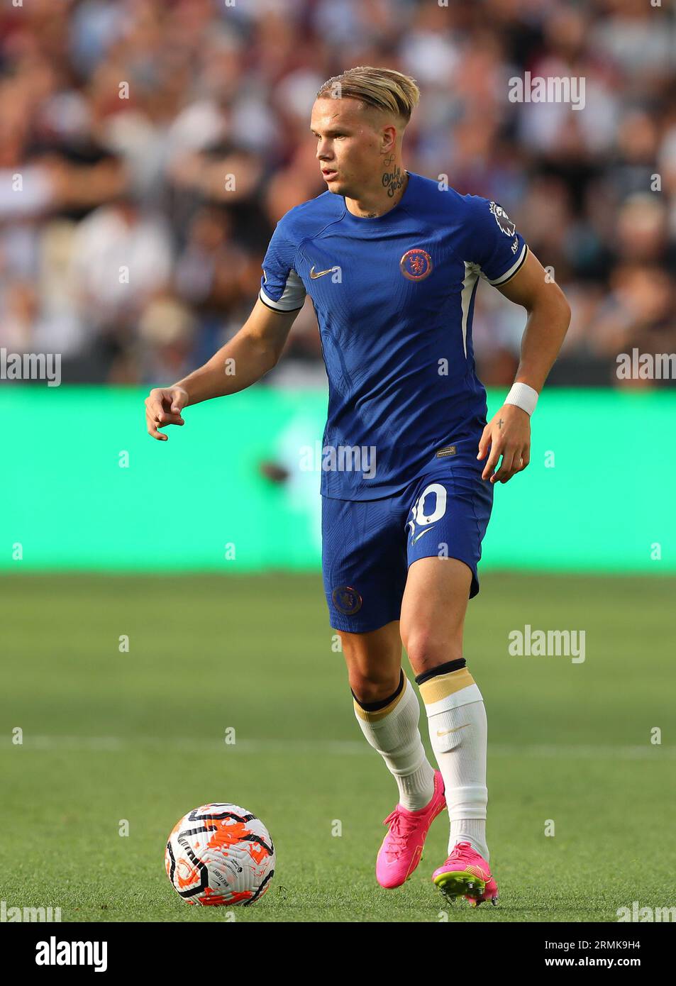Mudryk chelsea 2023 hi-res stock photography and images - Alamy