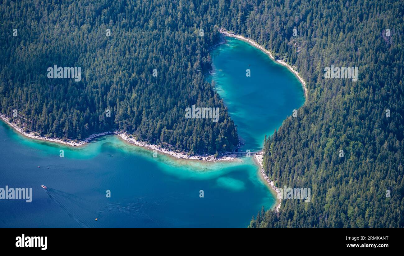 Detailed view of islands and forest at the Eibsee lake, Bavaria ...