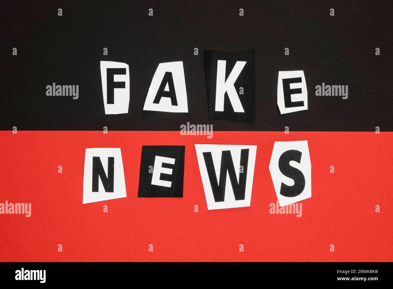 Fake news red keyboard hi-res stock photography and images - Alamy