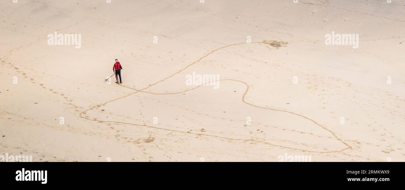 Trail in the sand hi-res stock photography and images - Page 3 - Alamy
