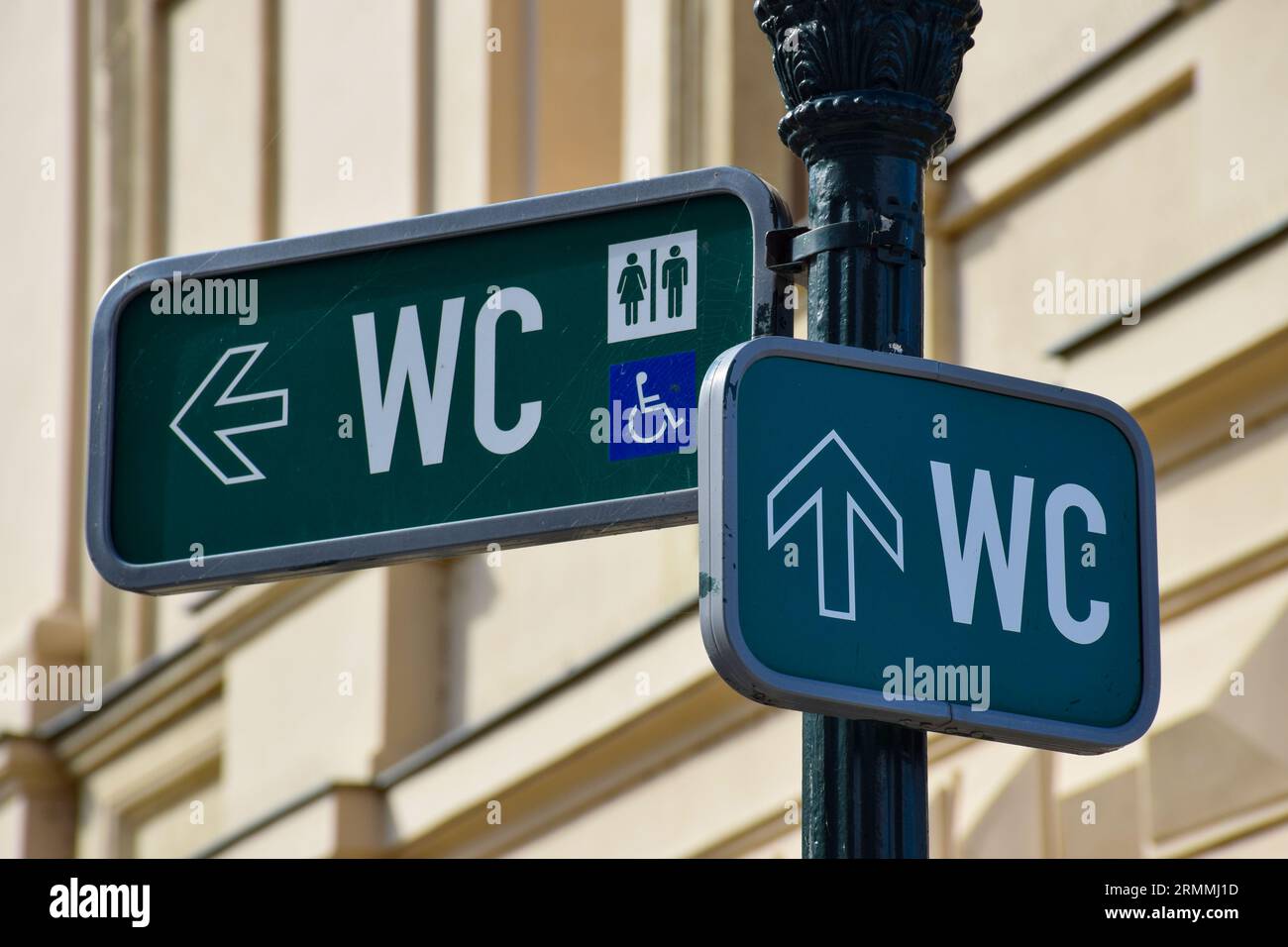 Direction of nearest toilets hires stock photography and images Alamy