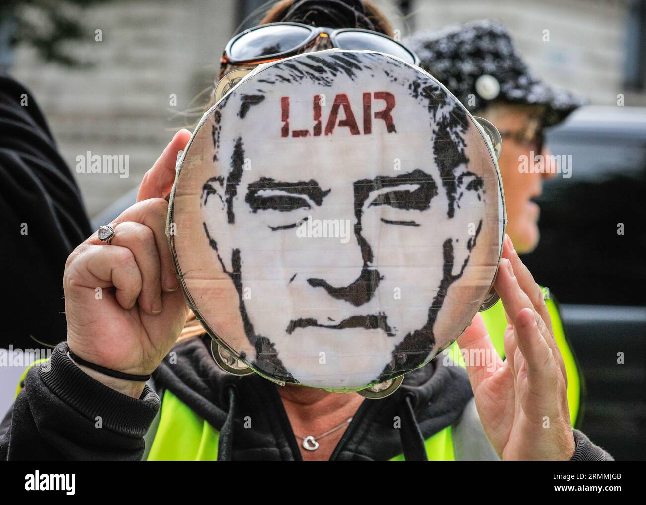 Westminster london uk 29th aug 2023 protesters opposite downing