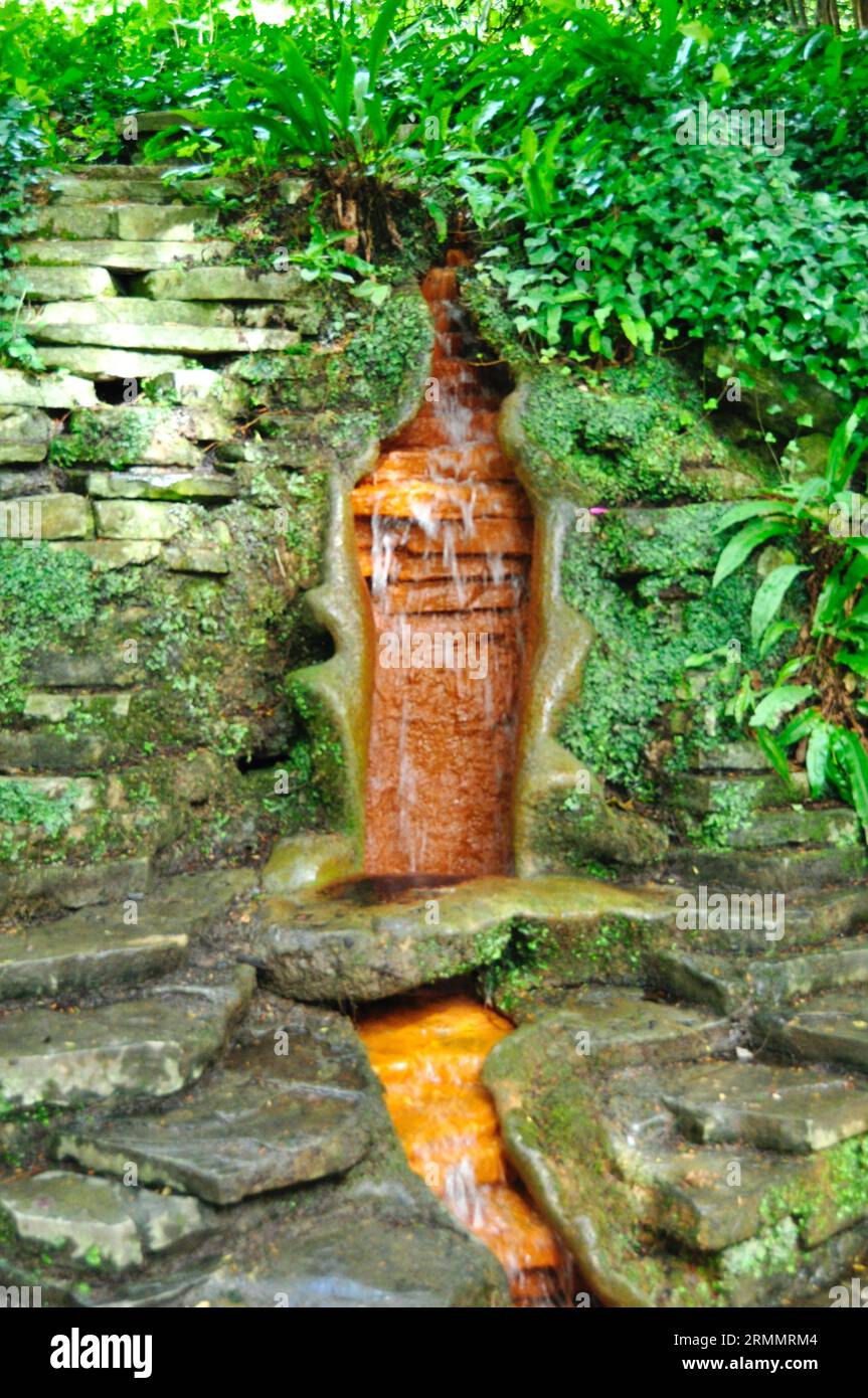 Holy well spring water uk hires stock photography and images Alamy