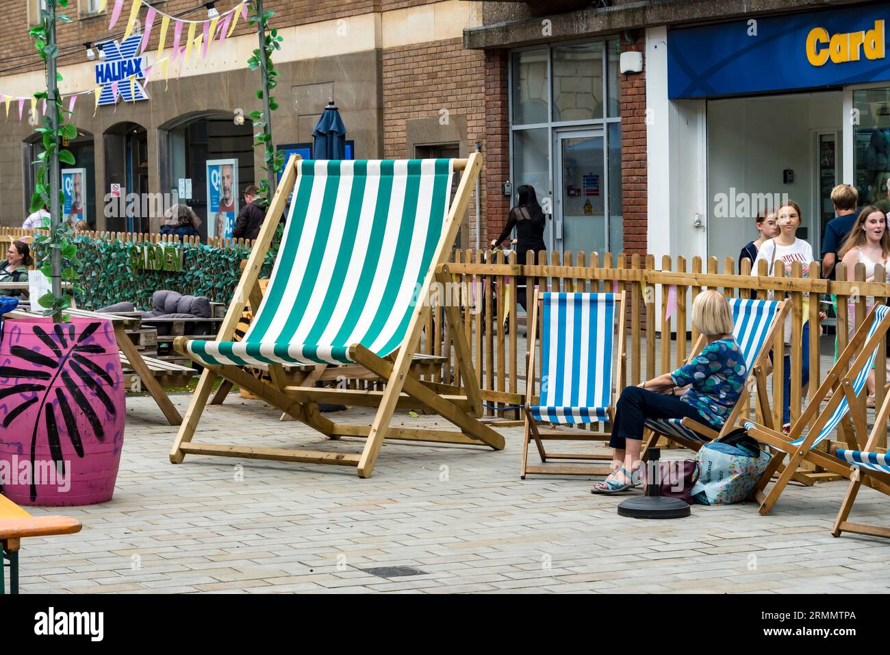 Giant size deck chair in Cornhill Cove, Cornhill, Lincoln City, Lincolnshire, England, UK Stock Photo