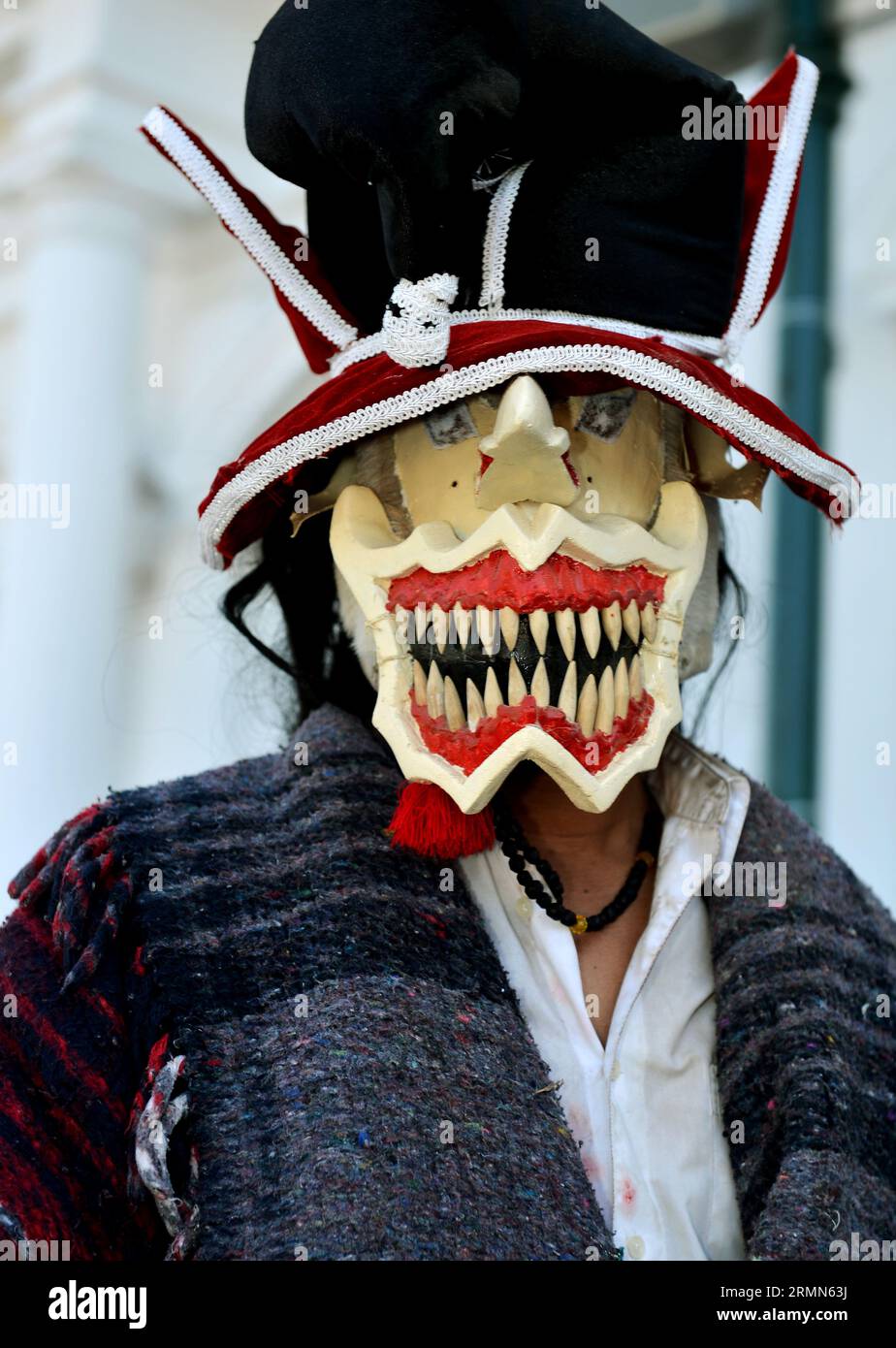 Mascaras de demonios hi-res stock photography and images - Alamy, image size:924x1390