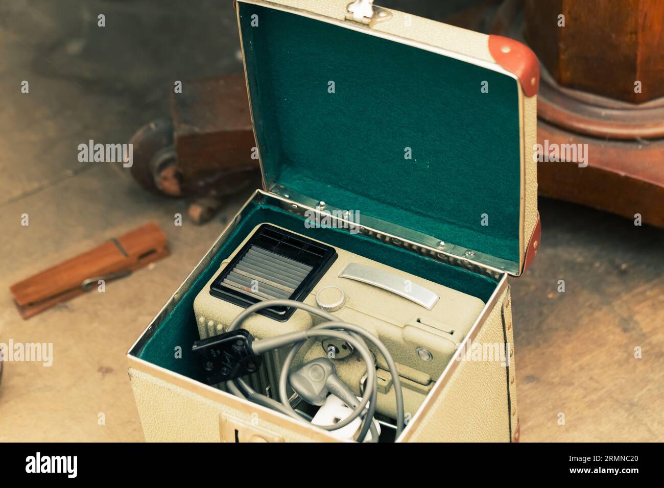 Retro Nostalgia An vintage projector in a case Stock Photo Alamy