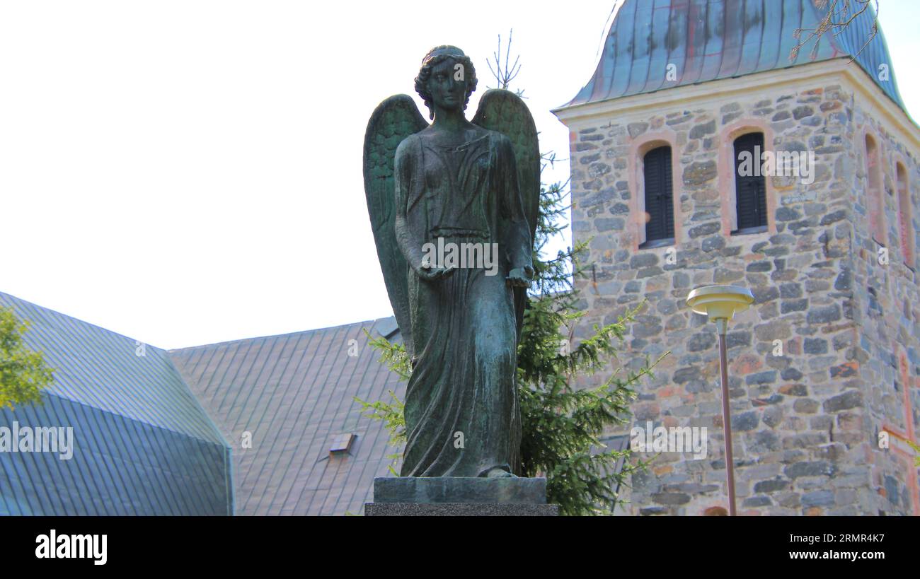 Huittisten sankarihautojen muistomerkki, Lauri Leppänen 1950, Huittinen, Finland Stock Photo