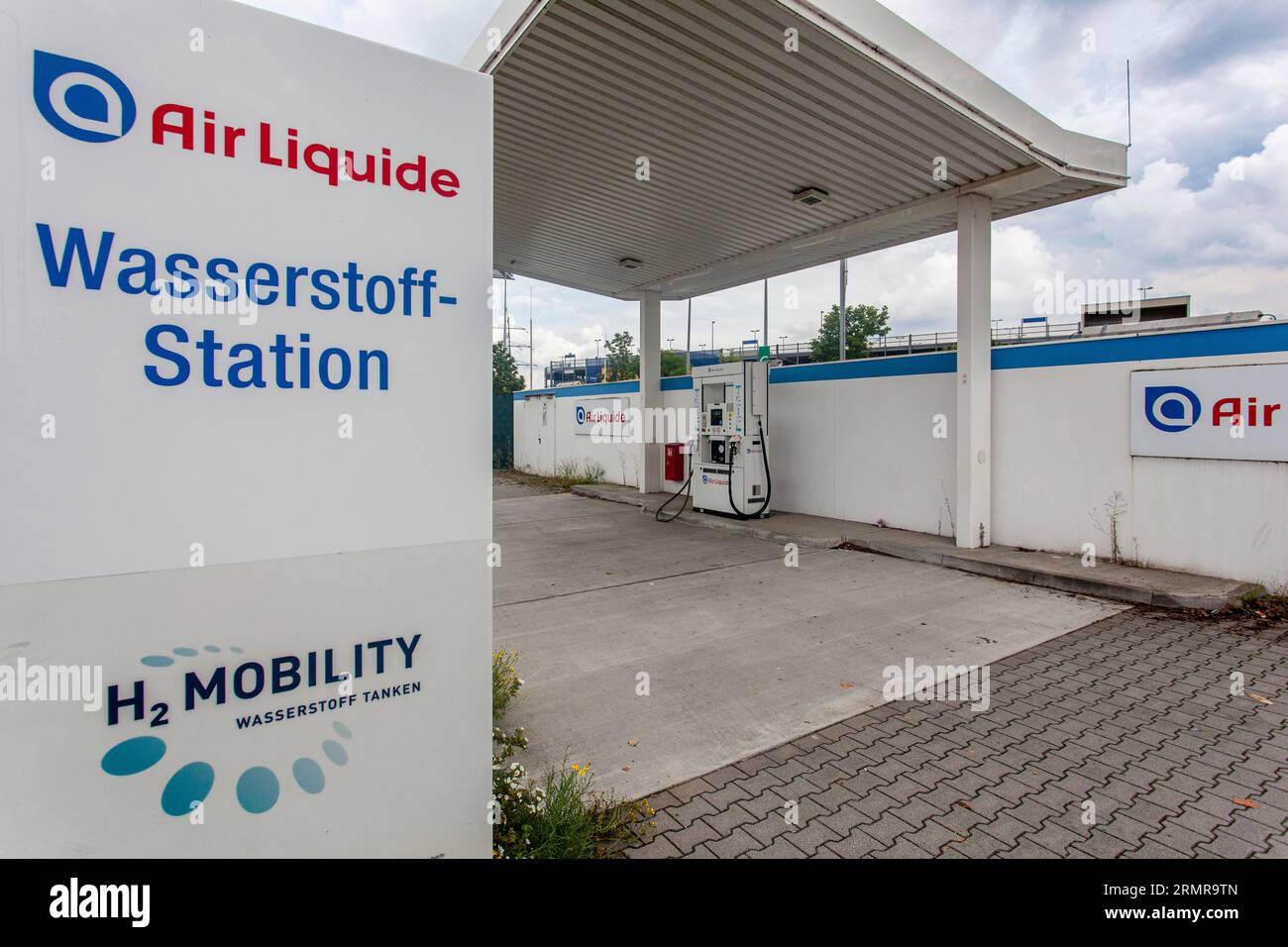 Wasserstofftankstelle Air Liquide Stock Photo Alamy