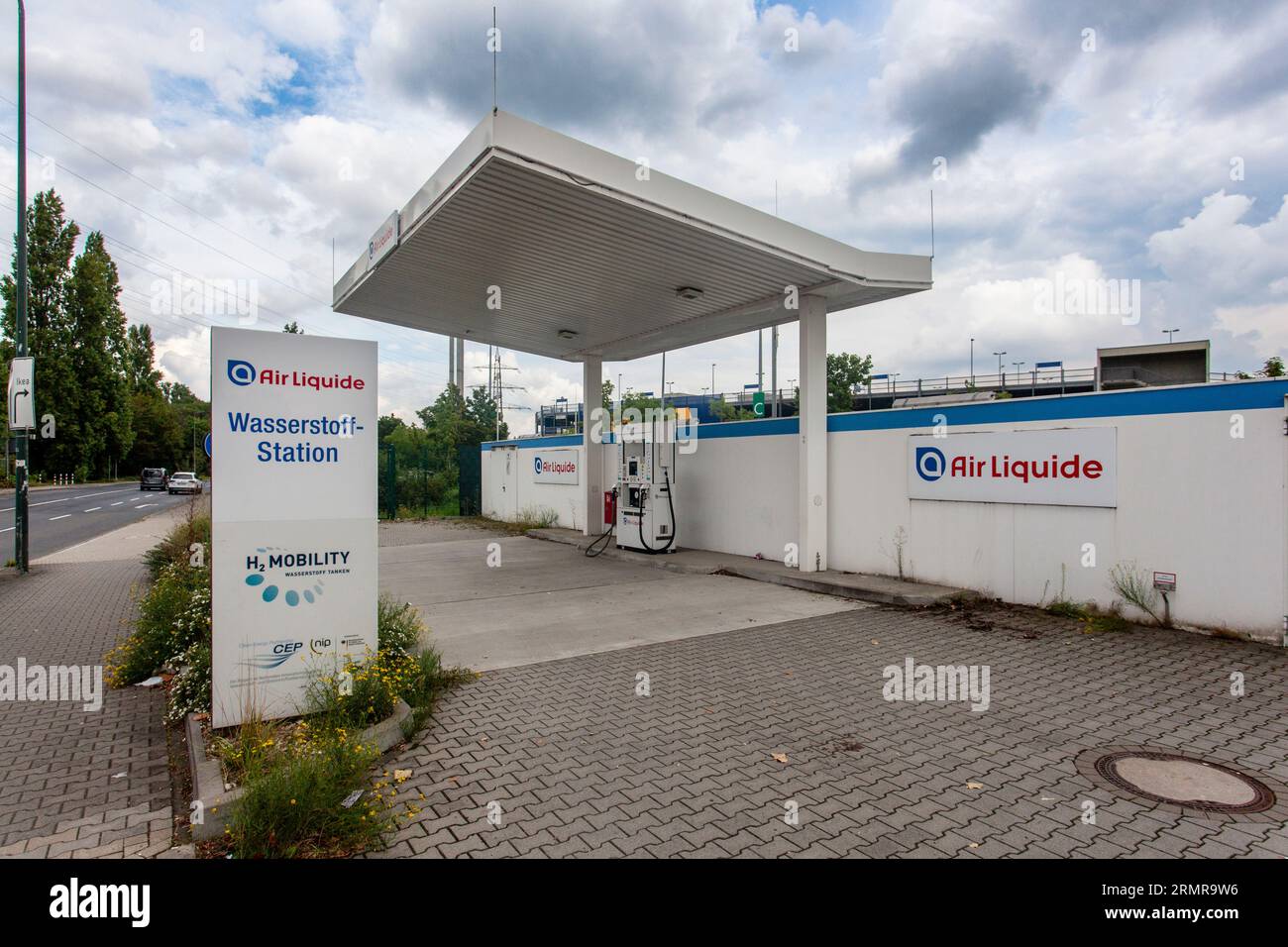 Wasserstofftankstelle Air Liquide Stock Photo Alamy