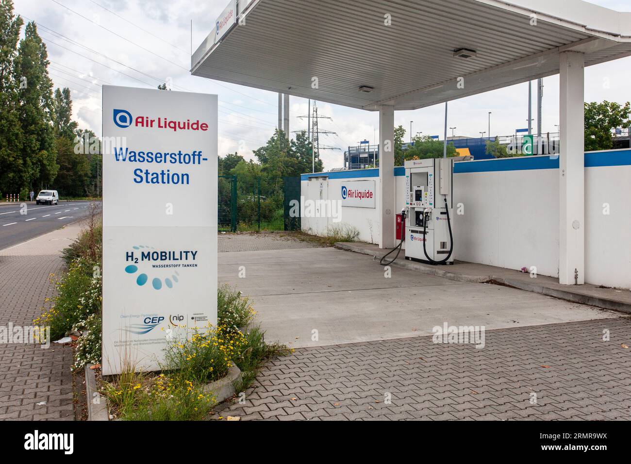 Wasserstofftankstelle Air Liquide Stock Photo Alamy