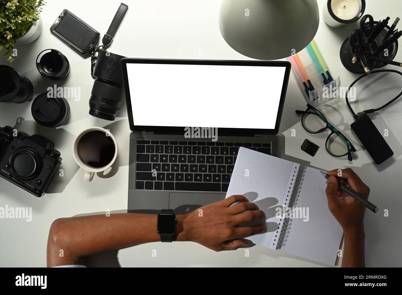 Workstation desk photographer graphic designer hi-res stock photography and  images - Alamy