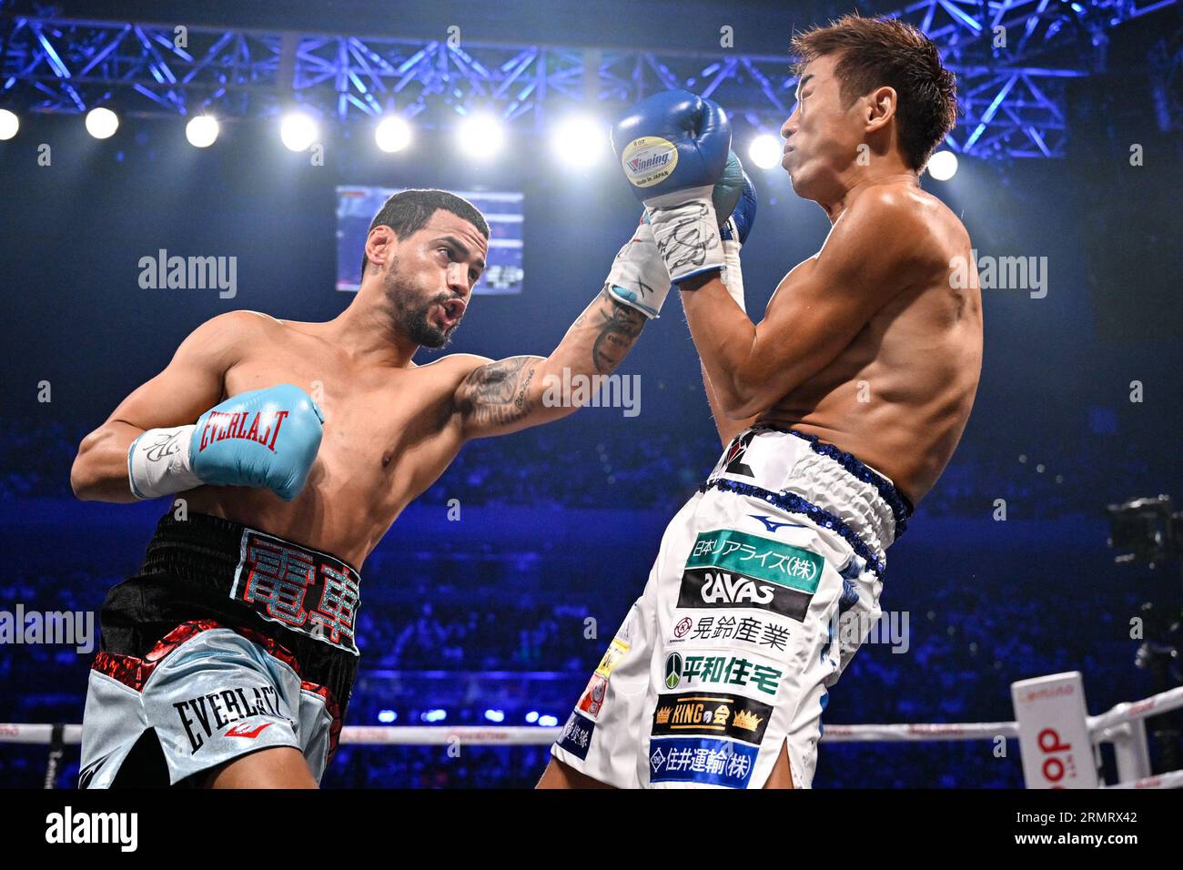 Tokyo, Japan. 25th July, 2023. Cuba's Robeisy Ramirez (light blue gloves) hits Japan's Satoshi Shimizu (blue gloves) in the first round during the WBO featherweight title bout at Ariake Arena in Tokyo, Japan, July 25, 2023. Credit: Hiroaki Finito Yamaguchi/AFLO/Alamy Live News Stock Photo