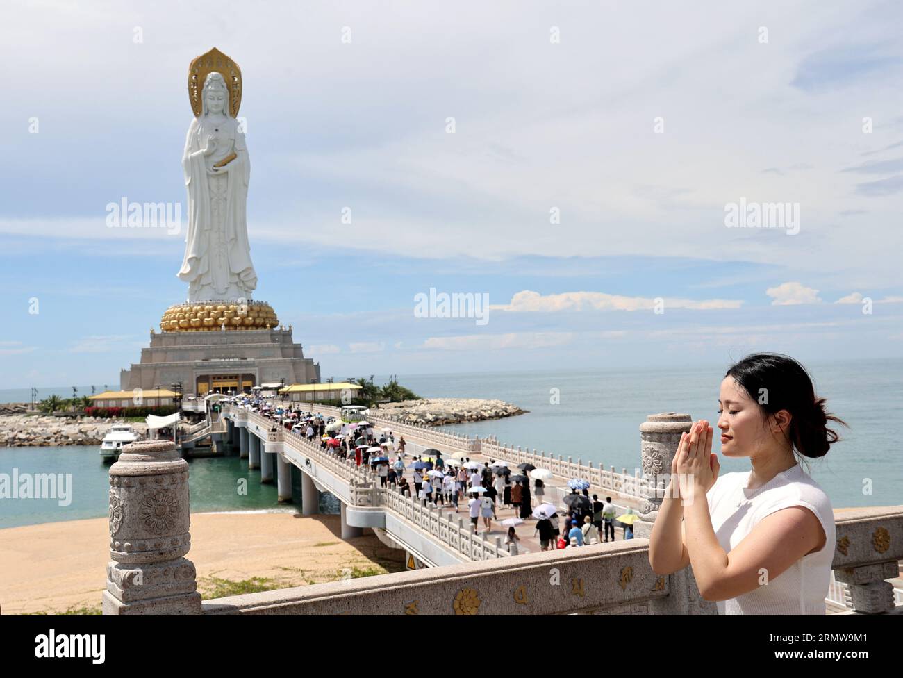 SANYA CHINA AUGUST 21 2023 Tourists View Sea Guanyin Of Sanya SANYA CHINA AUGUST 21 2023 Tourists View Sea Guanyin Of Sanya
