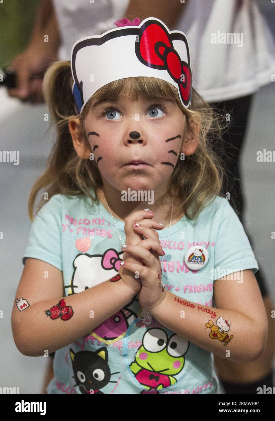 (141031) LOS ANGELES, Oct. 30, 2014 A young fan attends the Hello