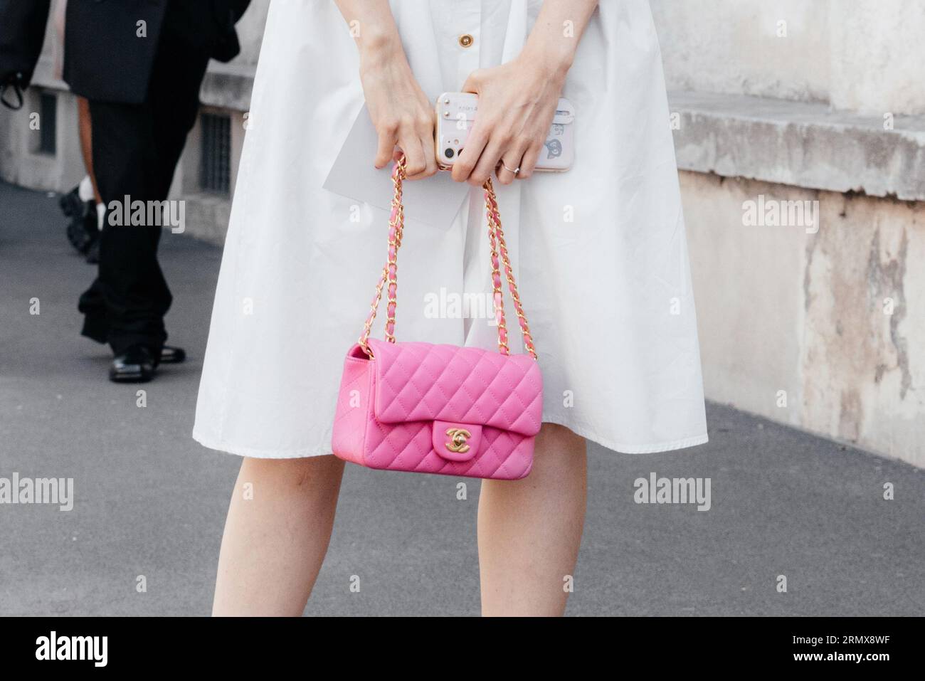 Woman with chanel bag hi-res stock photography and images - Alamy