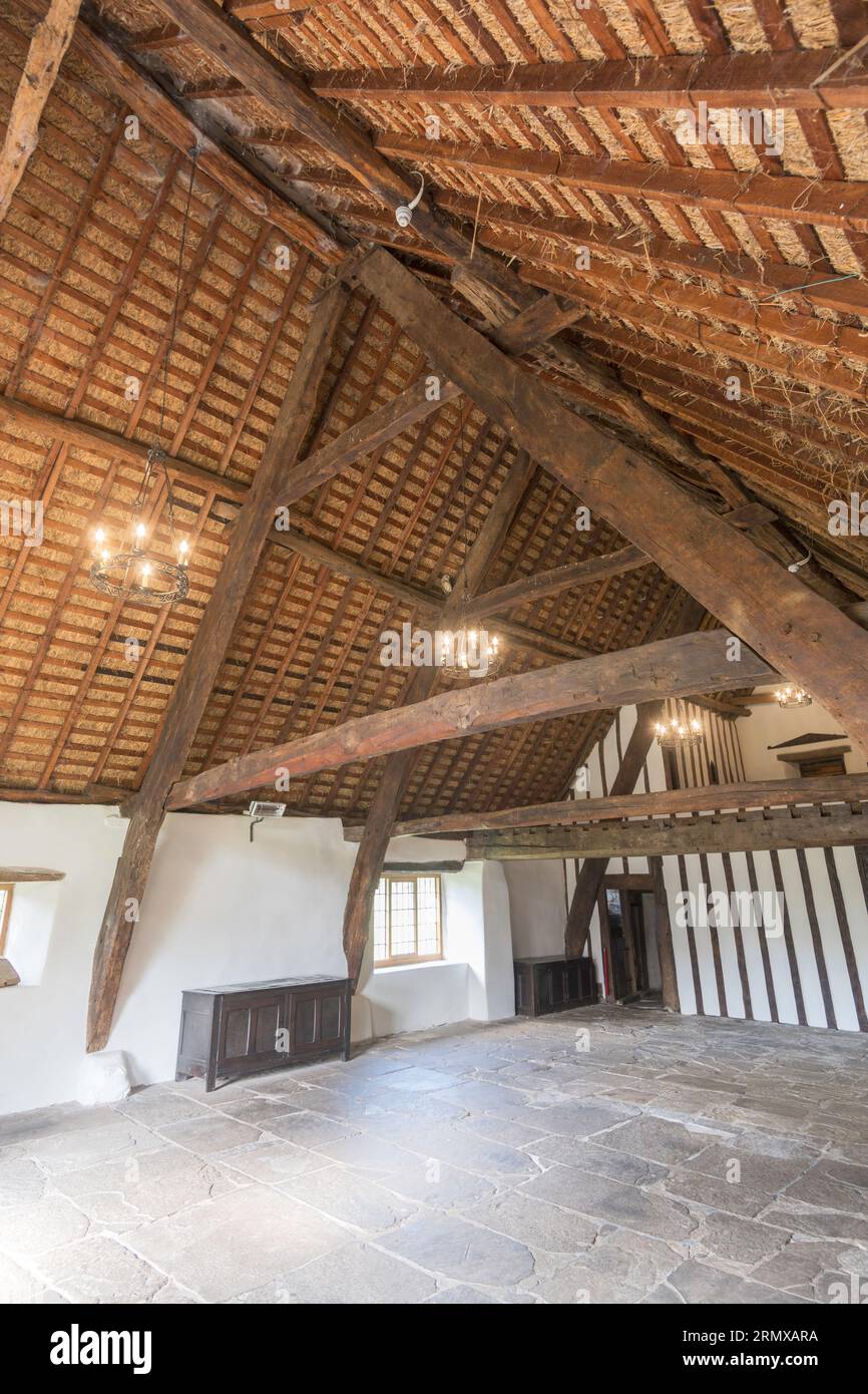 Cruck frame construction of Elizabethan Manor house, Ryedale folk museum, England, UK Stock Photo