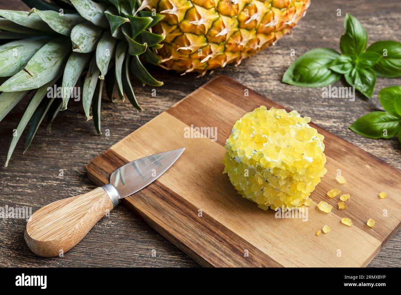 Wood Pineapple Cutting and Cheese Board