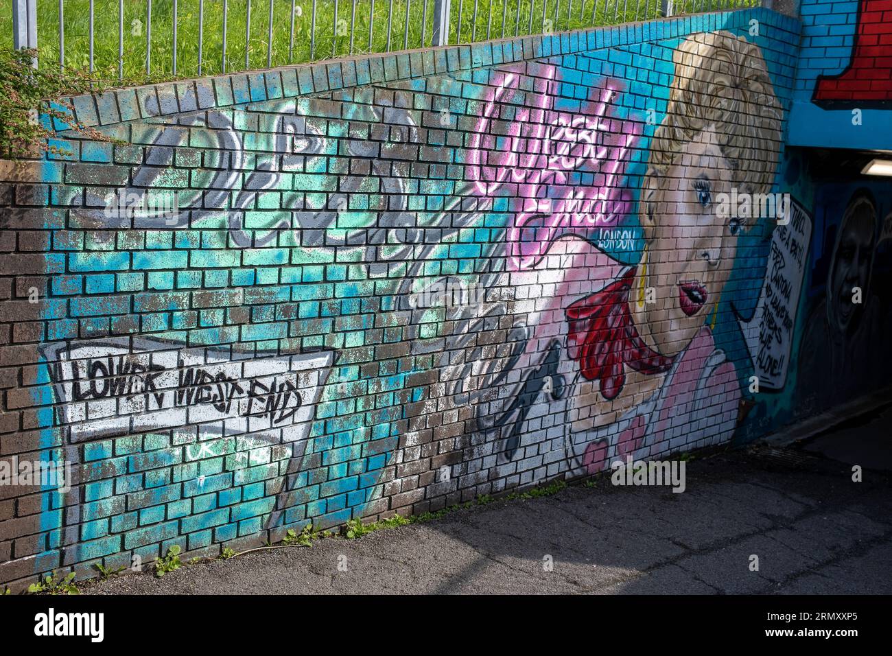 Port Talbot Graffiti Art / Street Art Port Talbot Stock Photo Alamy