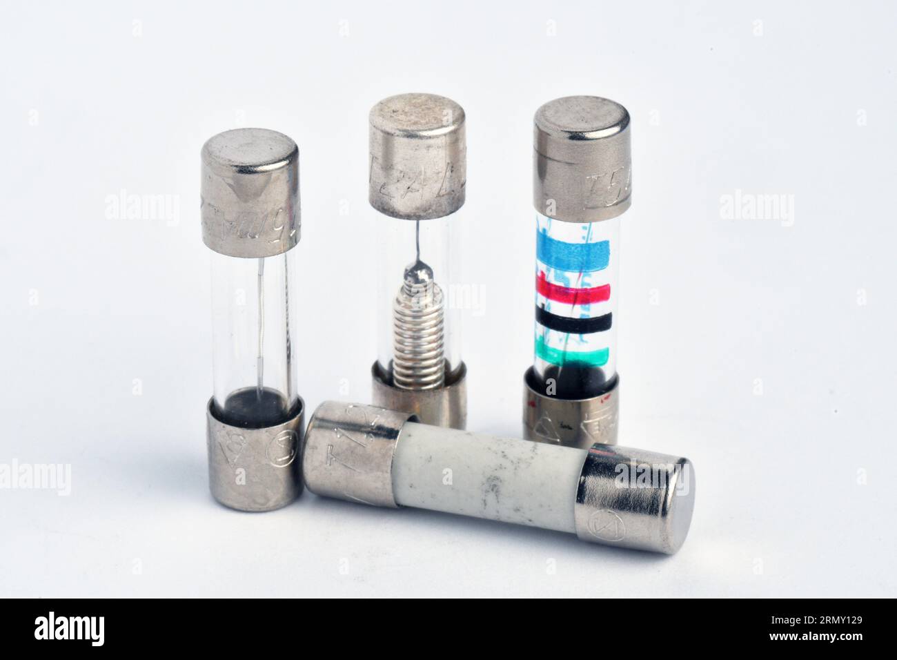 Fuses.A selection of 20 x 5mm fuses both Glass bodied and Ceramic