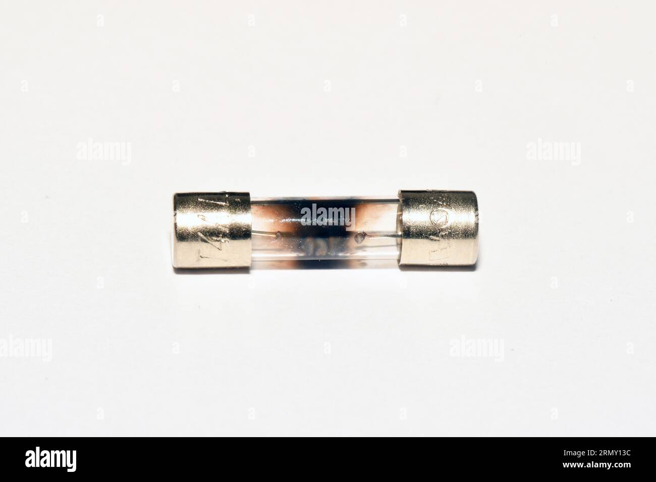 Fuses; fuse; 20 x 5mm electrical Fuse,blown, Glass bodied,international