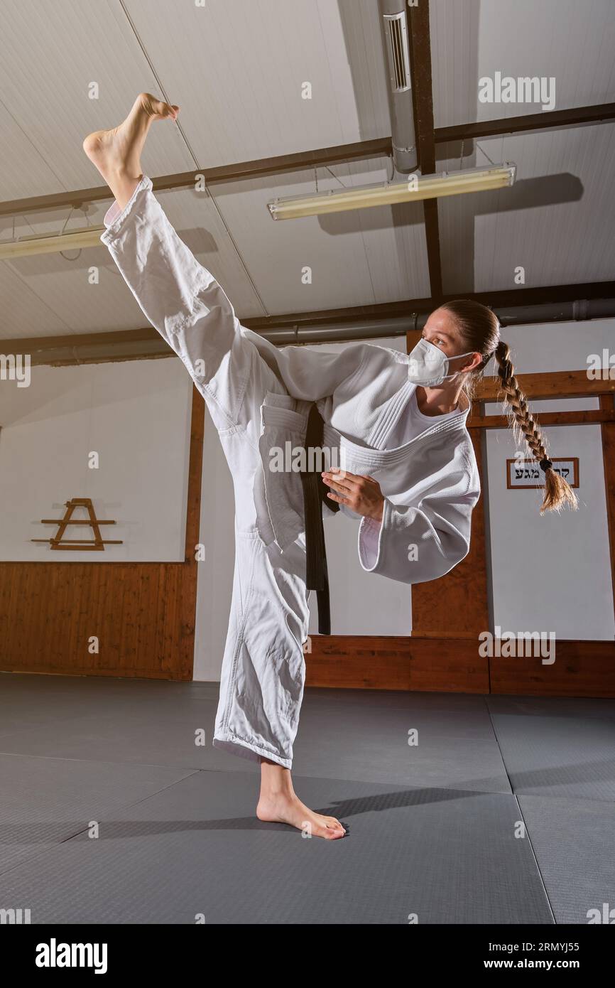 Selfdefense For Women Stock Illustration - Download Image Now - Krav Maga,  Self-Defense, Education Training Class - iStock