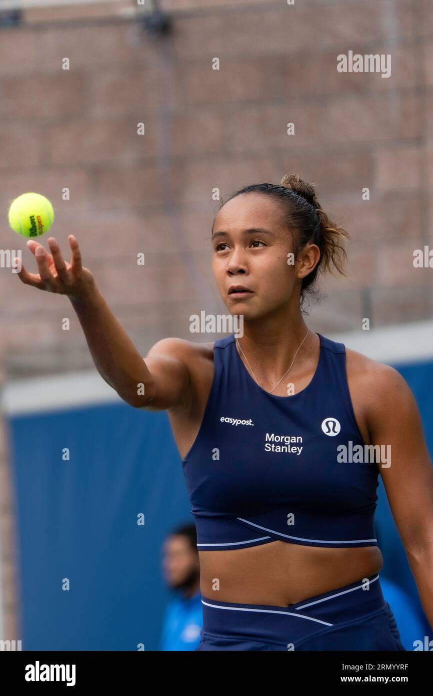 Leylah Fernandez (CAN) competing in the Women's Singles Round 1 at the