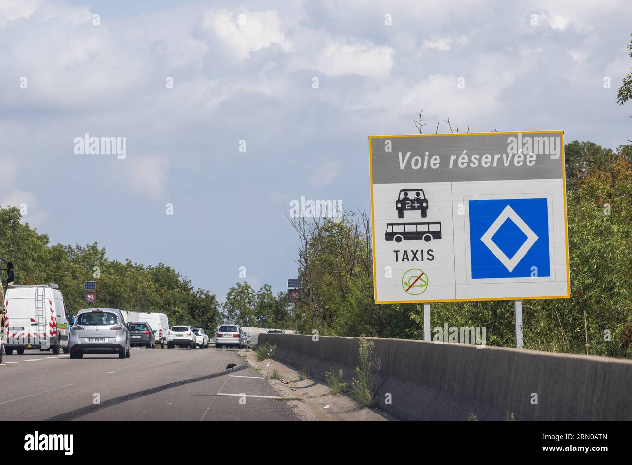 Sign reservee hi-res stock photography and images - Alamy