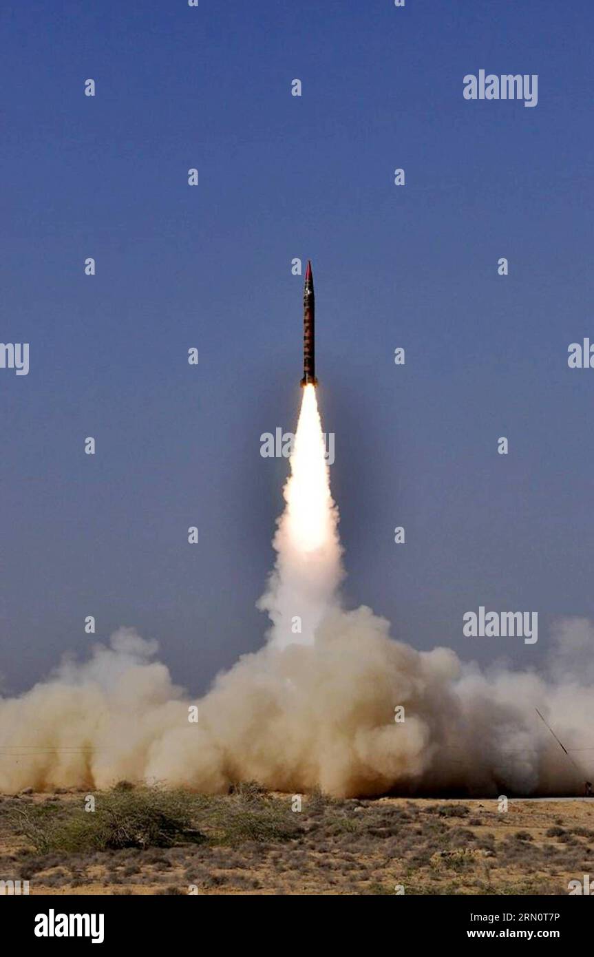 Army test range hi-res stock photography and images - Alamy