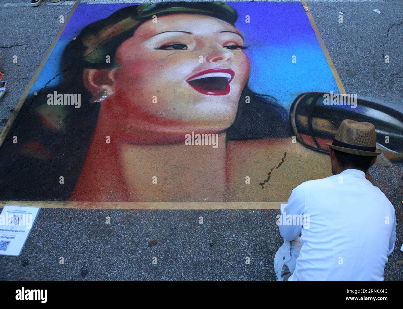 An artist paints during the street graffiti contest in Houston, the United States, on Nov. 23, 2014. Hundreds of paintings were created during the street graffiti contest in Houston. ) U.S.-HOUSTON-STREET GRAFFITI SongxQiong PUBLICATIONxNOTxINxCHN   to Artist Paints during The Street Graffiti Contest in Houston The United States ON Nov 23 2014 hundreds of Paintings Were Created during The Street Graffiti Contest in Houston U S Houston Street Graffiti  PUBLICATIONxNOTxINxCHN Stock Photo