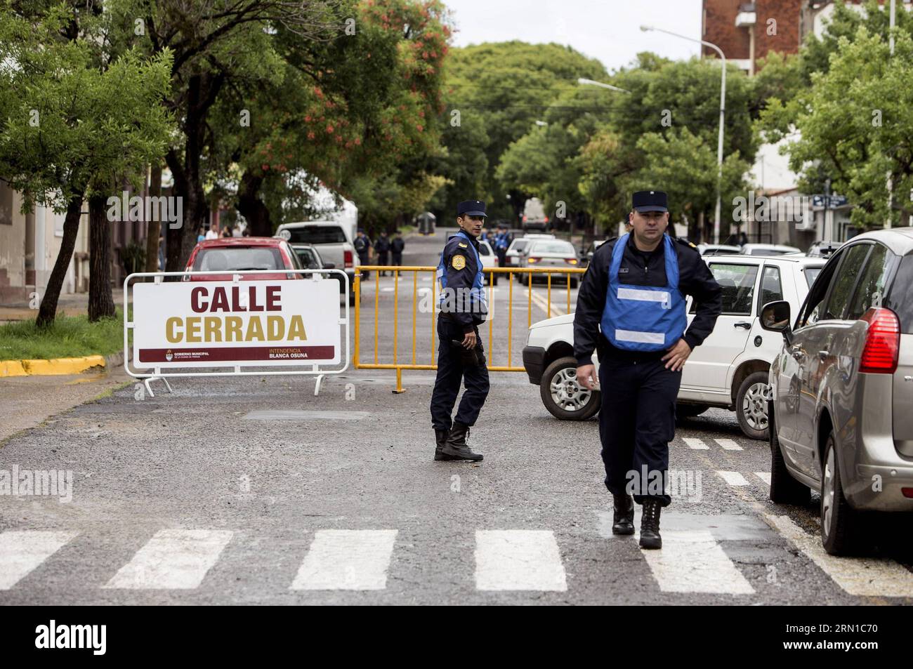 (141216) -- PARANA, Dec. 16, 2014 -- Entre Rios Province Police elements patrol in front of the headquarters of 47th Southern Common Market (MERCOSUR) trade bloc presidential summit in Alvear Square of Parana city, north of Buenos Aires, Argentina, on Dec. 16, 2014. The 47th Southern Common Market (MERCOSUR) trade bloc presidential summit will open on Wednesday in Parana. Martin Zabala) ARGENTINA-PARANA-MERCOSUR-SUMMIT e MARTINxZABALA PUBLICATIONxNOTxINxCHN   Parana DEC 16 2014 Entre Rios Province Police Element Patrol in Front of The Headquarters of 47th Southern Common Market Mercosur Trade Stock Photo