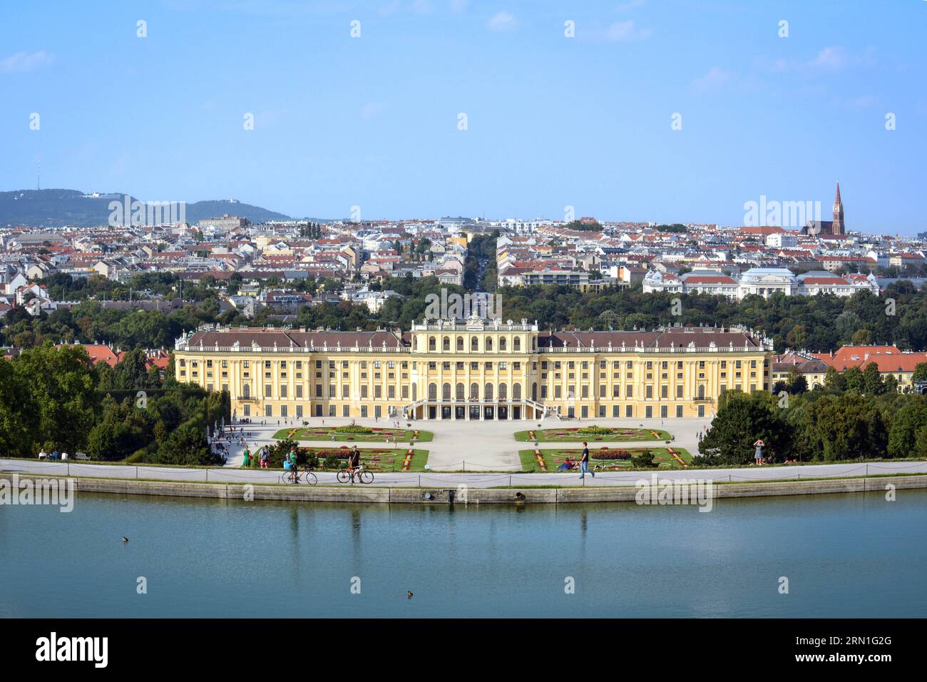 Skyline of vienna hi-res stock photography and images - Alamy