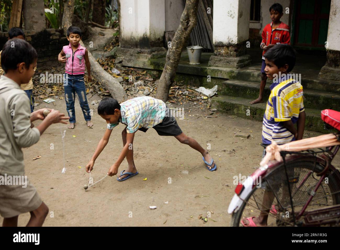 Children play in a village near Diamond Harbor in West Bengal, India, Jan.  16, 2015. In spite of the peaceful environment in the villages at the  Ganges Delta, countryside life brings local