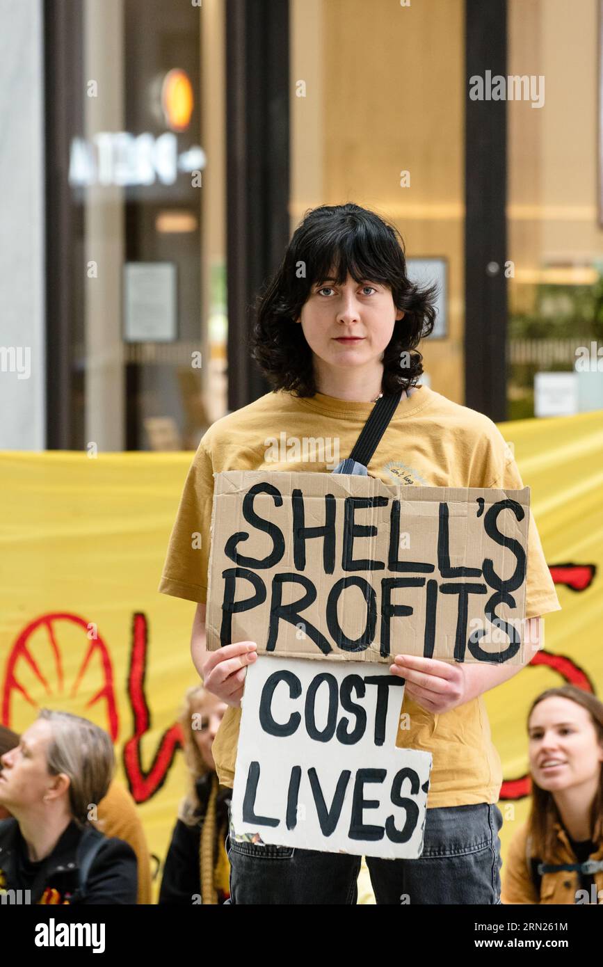 London, UK. 31 August 2023. Fossil Free London protest Shell at their London HQ after a summer of picketing the oil major every week. They asked employees to whistleblow or leave the company over their greenwash and oil and gas expansion. Credit: Andrea Domeniconi/Alamy Live News Stock Photo