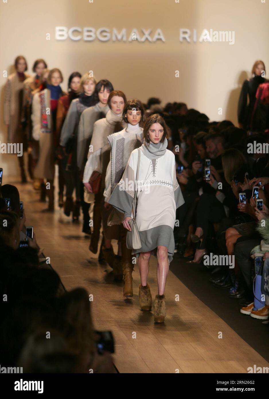 Bcbgmaxazria models hi-res stock photography and images - Alamy