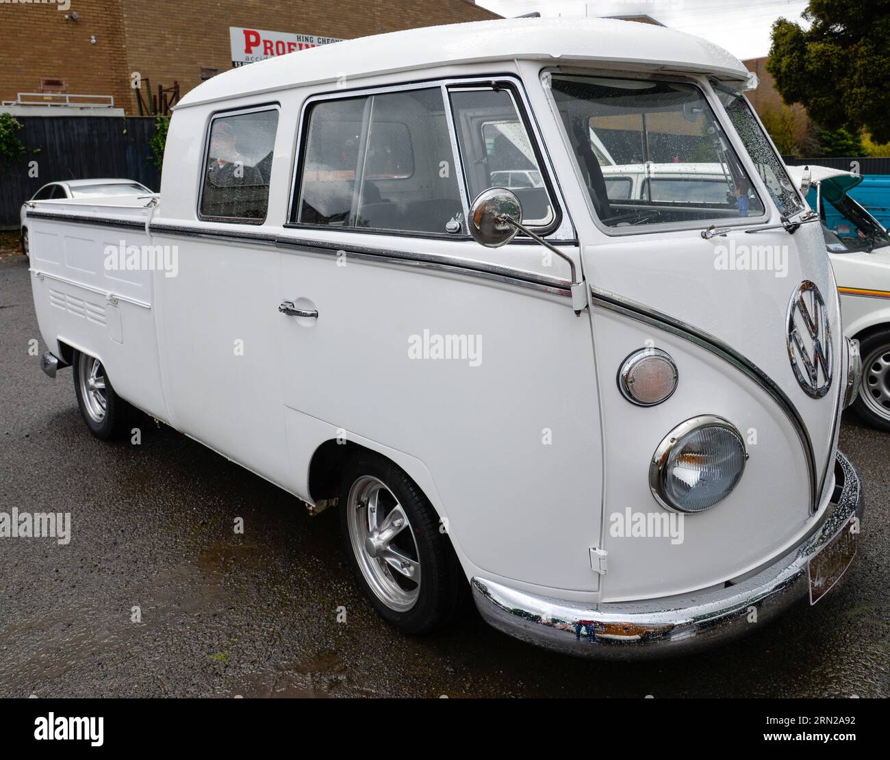 Volkswagen VW Kombi Transporter Dual Cab Utility Work Tray White