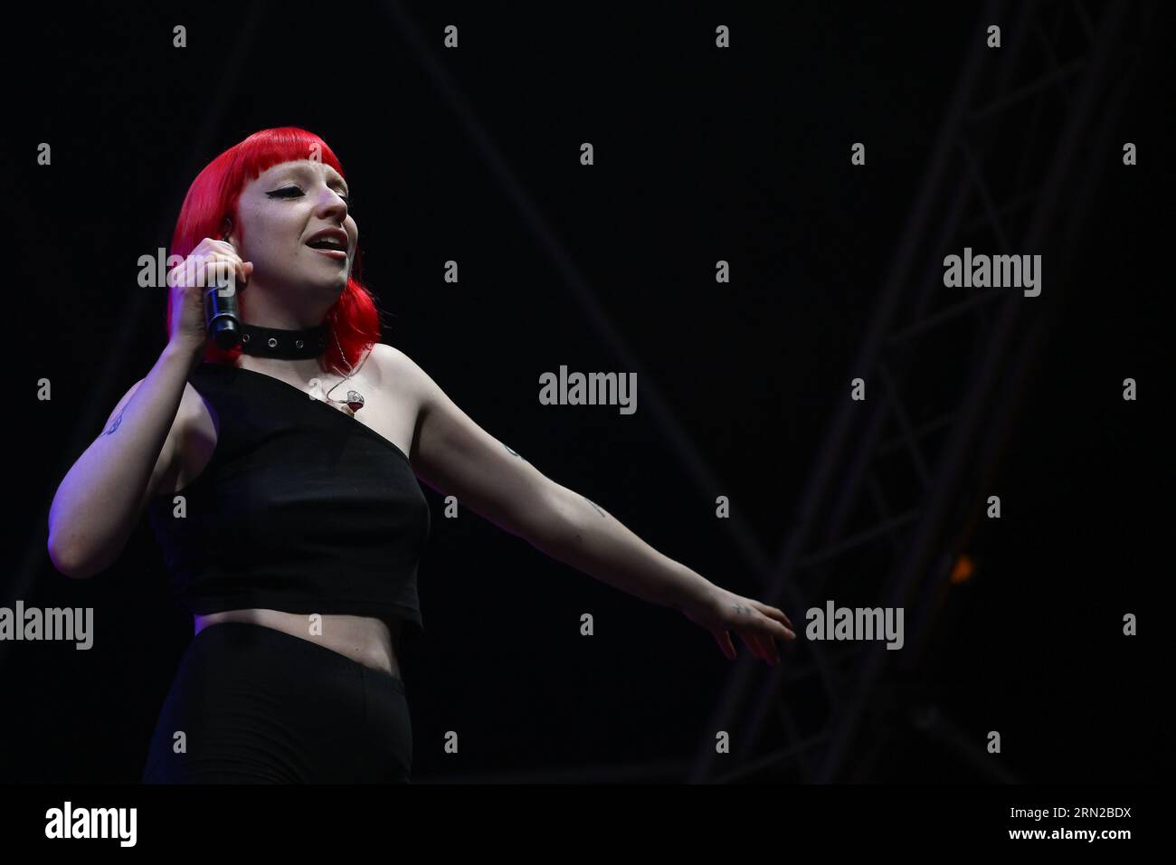 Sophie Scott during the concert of Sophie and the Giants at Villa