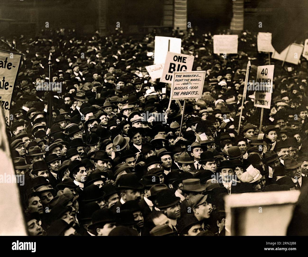 Socialists in Union Square, N.Y.C  [1 May 1912] Stock Photo