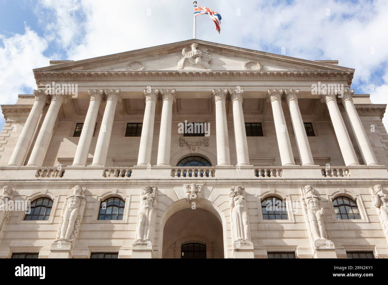 London, UK. 30th Aug, 2023. The Bank of England in the City of London. The Bank's chief economist, Huw Pill has indicated that further interest rate rises may be used to reach their takget inflation rate of 2%. Inflation in the UK current'y stands at 6.8%. Credit: Anna Watson/Alamy Live News Stock Photo