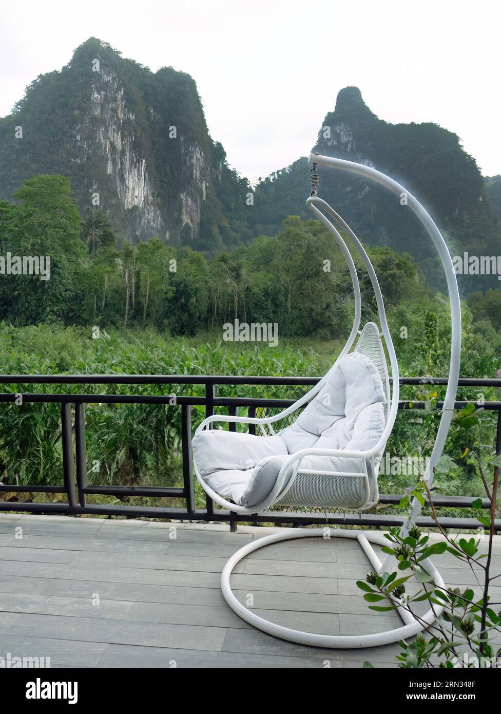 Hanging chair lounge hi-res stock photography and images - Alamy