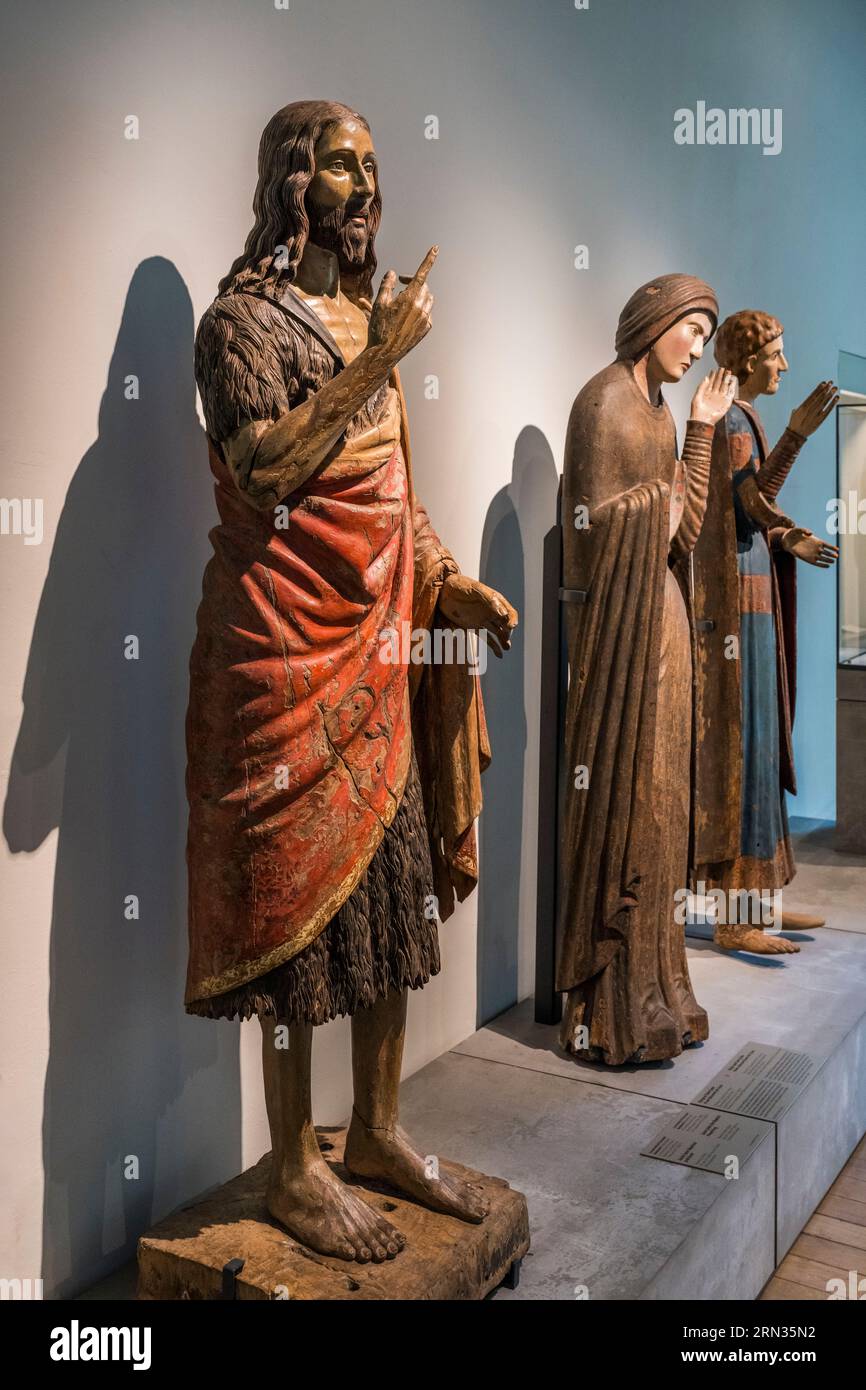 France, Paris, Musée de Cluny - Musée national du Moyen-Age (Middle Ages Museum in the former Hotel de Cluny), Saint John the Baptist preaching, Marche (Italy), end of the 10th century, polychrome wood Stock Photo