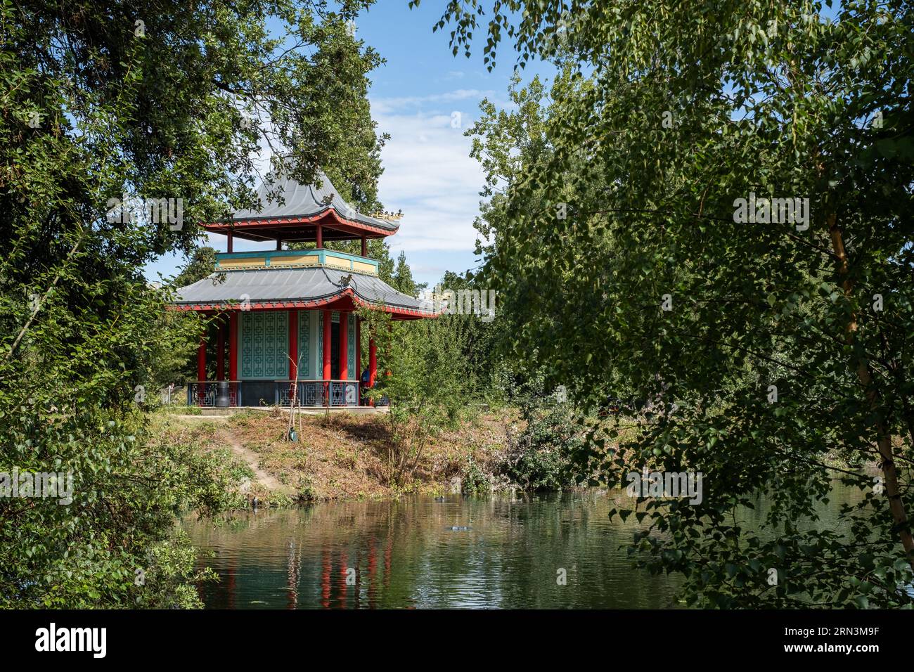 Chinese Pagoda, Victoria Park, London Stock Photo Alamy
