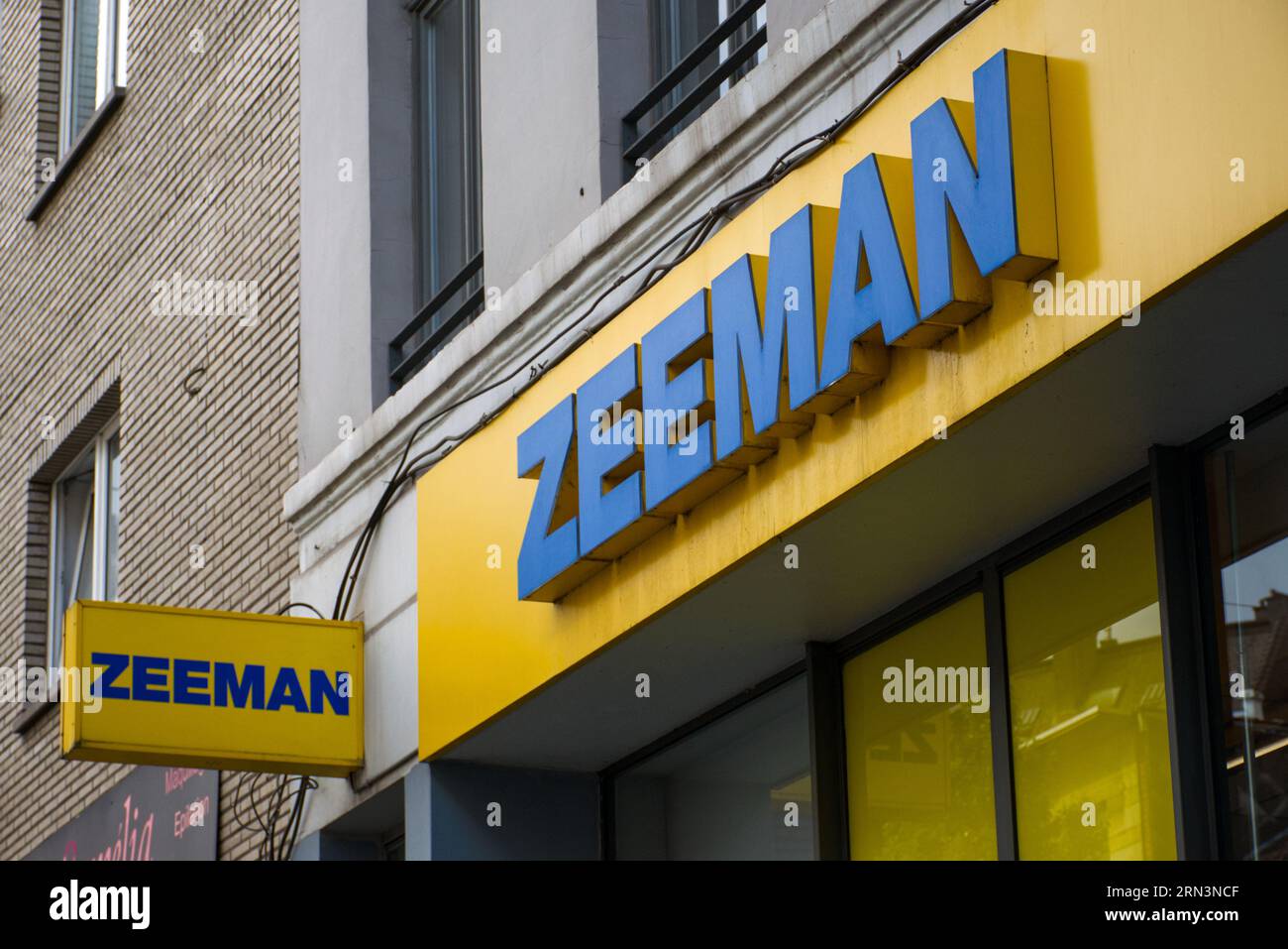 Zeeman store hi-res stock photography and images - Alamy