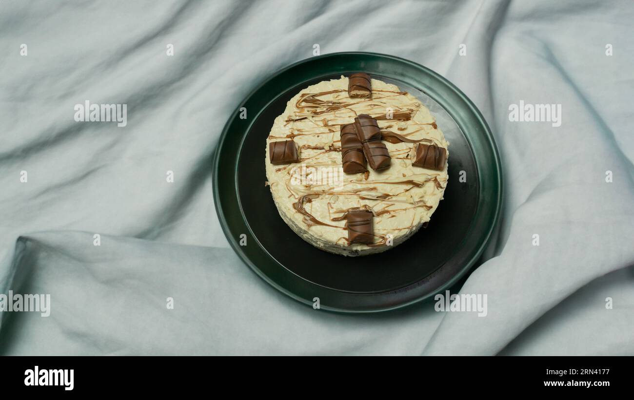 kinder bueno chocolate cheesecake and vanilla dessert Stock Photo Alamy