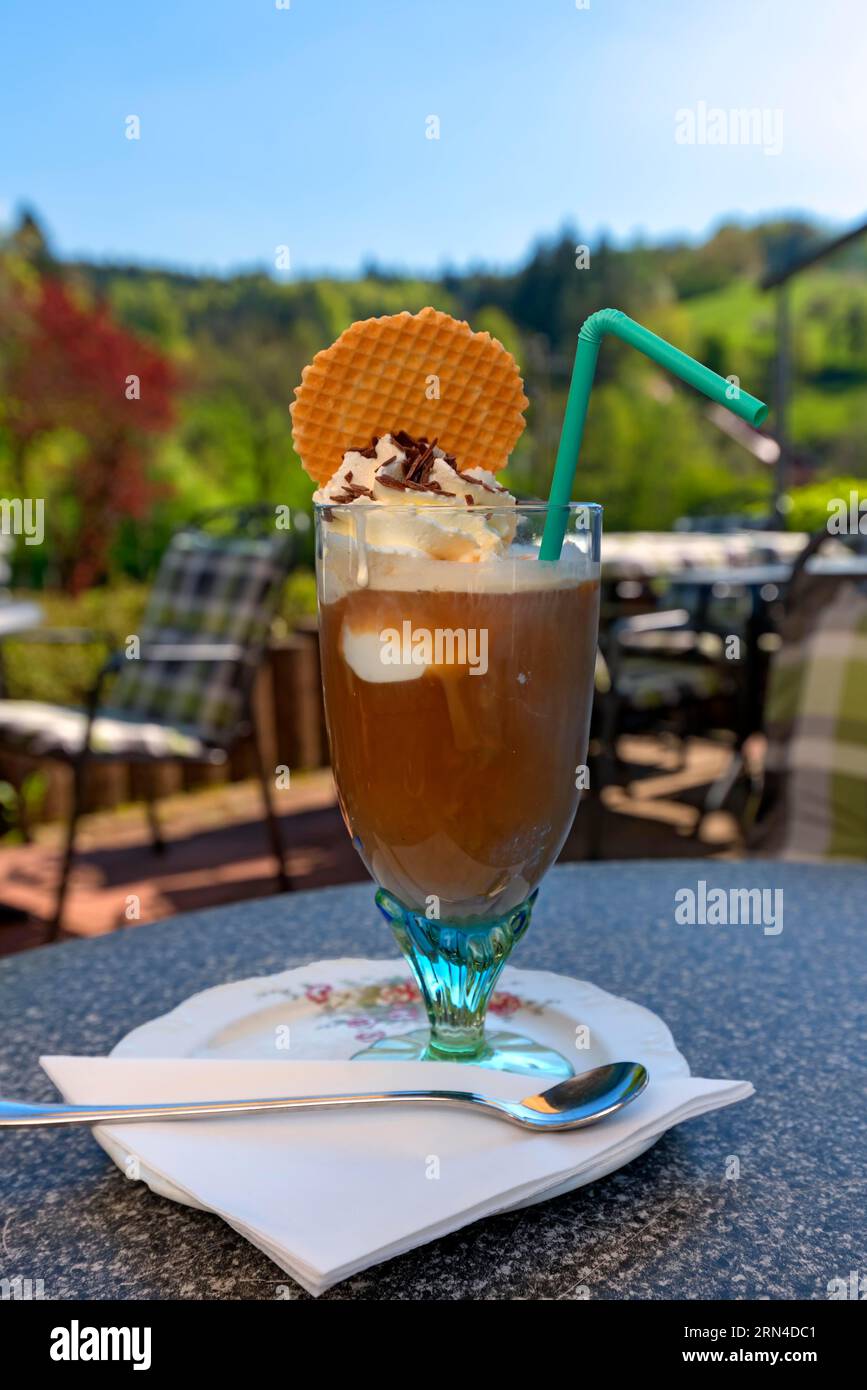 Ice cream parlour in a garden restaurant, Bavaria, Germany Stock Photo