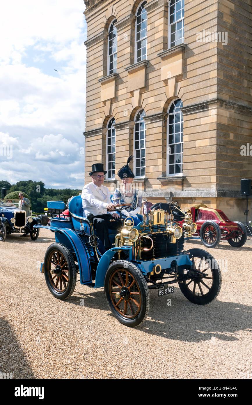 1900 Bardon Type A Tonneau at the 2023 Salon Prive Concours at Blenheim Palace Woodstock Oxfordshire UK Stock Photo