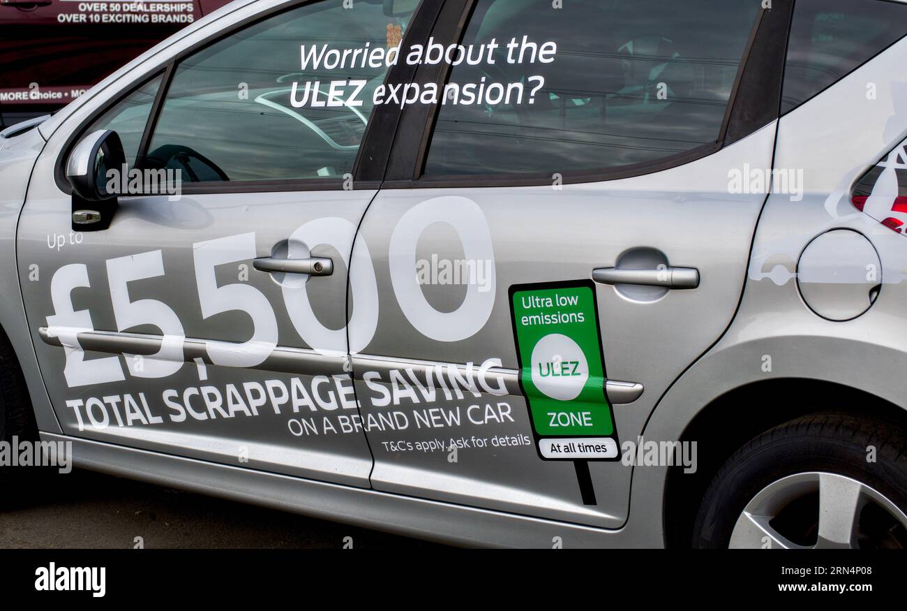 Total Scrappage Saving on new car in showroom, Watford, Hertfordshire, England, UK Stock Photo