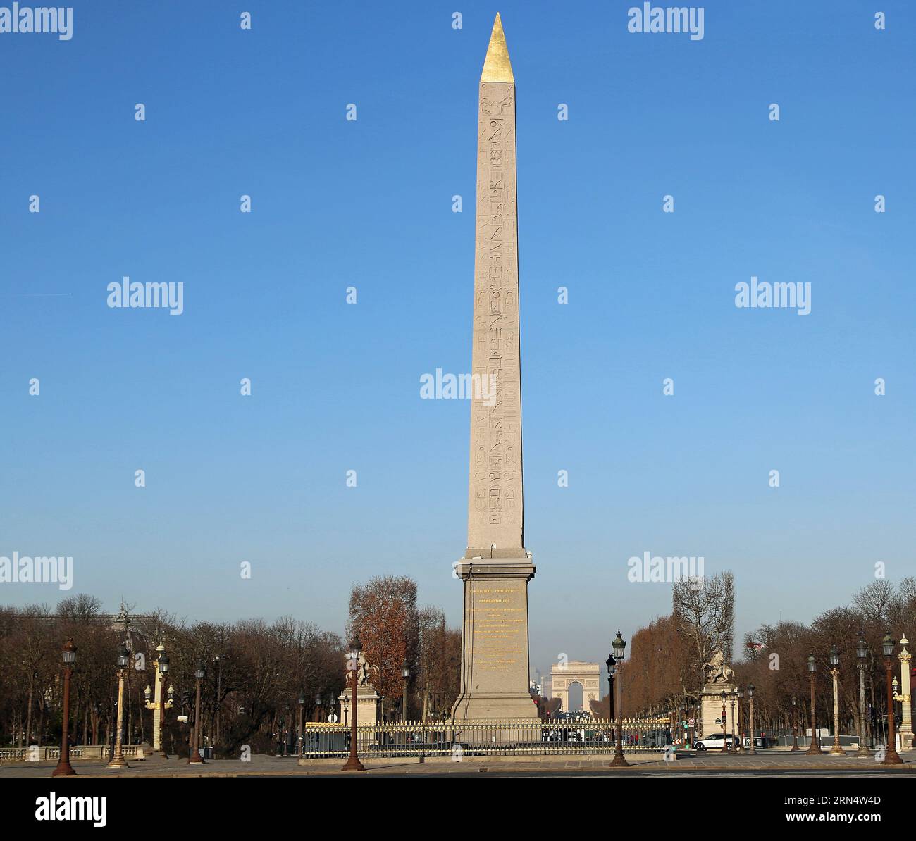 Luxor obelisk hi-res stock photography and images - Alamy